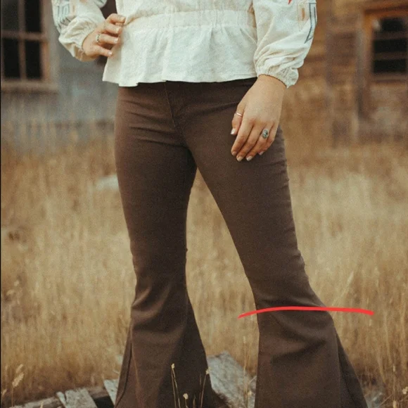 Flare Jeans - Picture 2 of 3